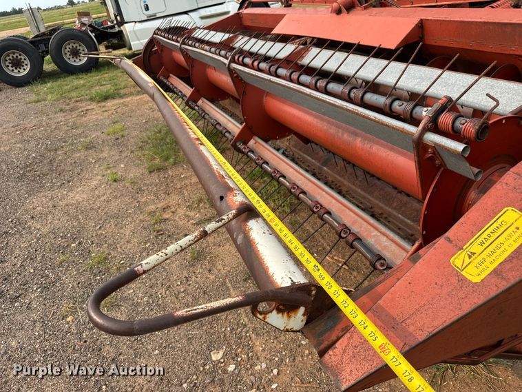 image for item EM8072 Hesston 6655 swather / windrower