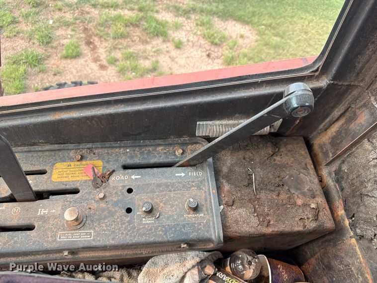 image for item EM8072 Hesston 6655 swather / windrower