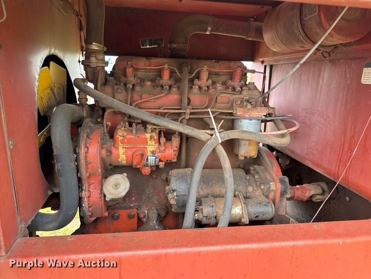 image for item EM8072 Hesston 6655 swather / windrower