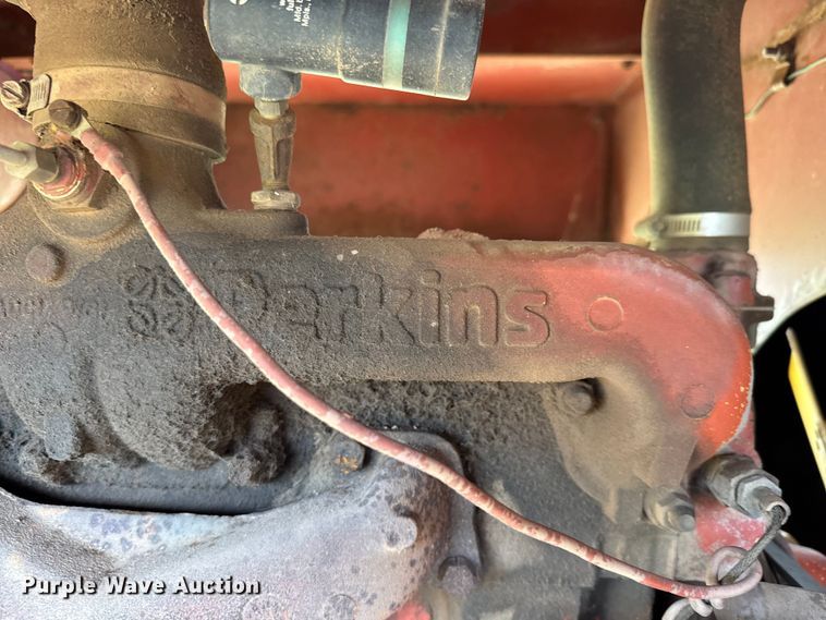 image for item EM8072 Hesston 6655 swather / windrower