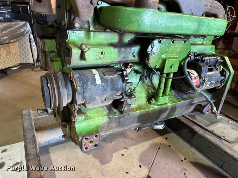 image for item EM8076 John Deere 6404DR-12 engine