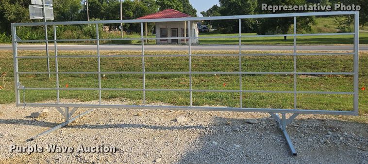 image for item EN3575 (10) galvanized livestock panels