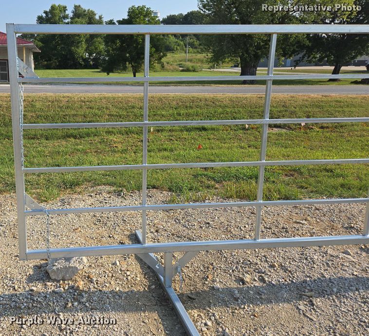 image for item EN3575 (10) galvanized livestock panels