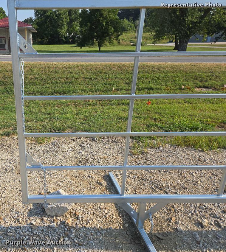 image for item EN3575 (10) galvanized livestock panels