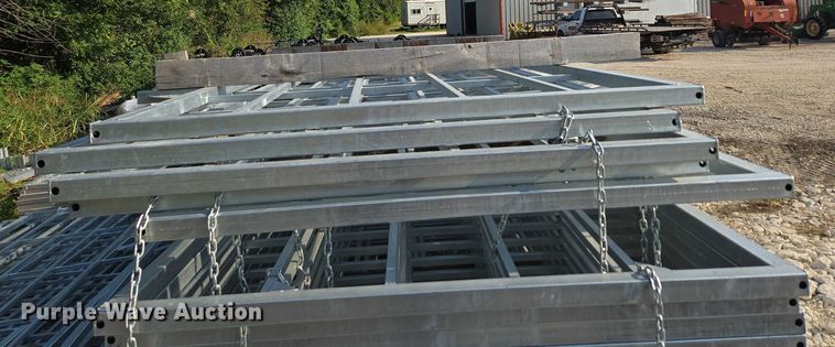 image for item EN3575 (10) galvanized livestock panels