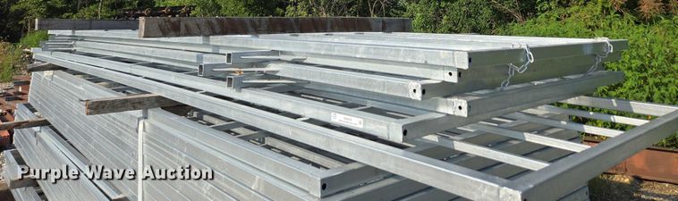 image for item EN3575 (10) galvanized livestock panels