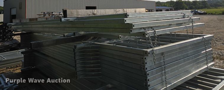 image for item EN3575 (10) galvanized livestock panels