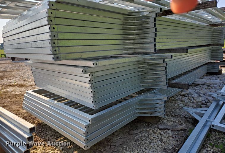 image for item EN3660 (10) galvanized livestock panels