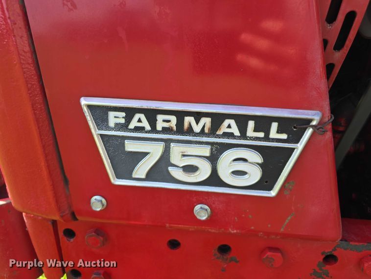 image for item EO1604 1968 International Farmall 756  tractor