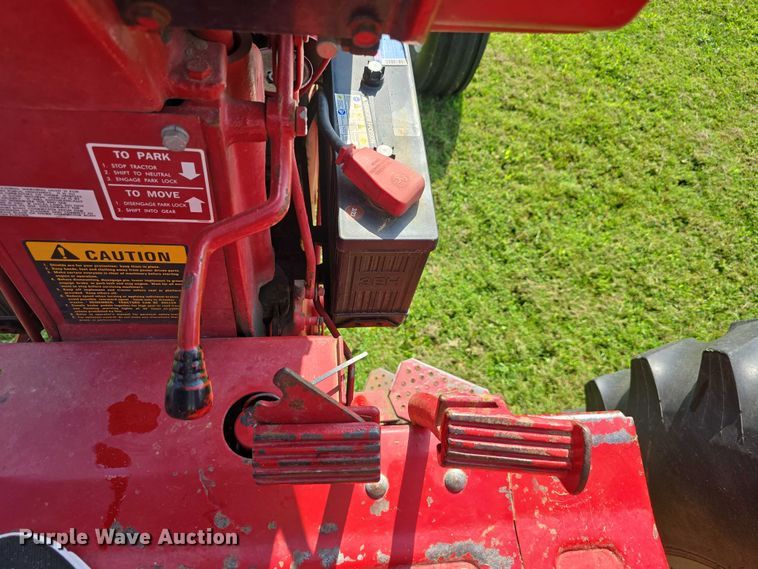 image for item EO1604 1968 International Farmall 756  tractor