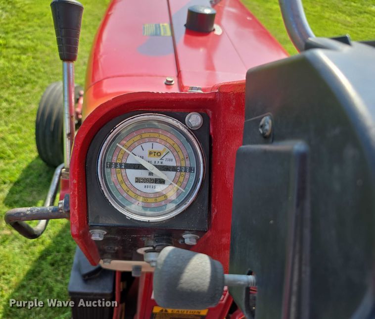 image for item EO1604 1968 International Farmall 756  tractor