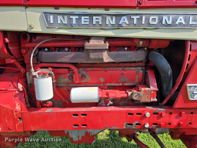 image for item EO1604 1968 International Farmall 756  tractor