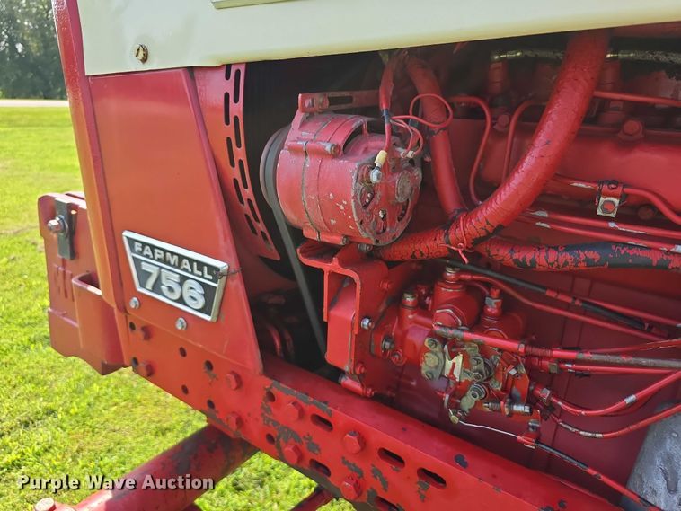 image for item EO1604 1968 International Farmall 756  tractor