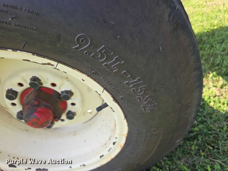 image for item EO1604 1968 International Farmall 756  tractor