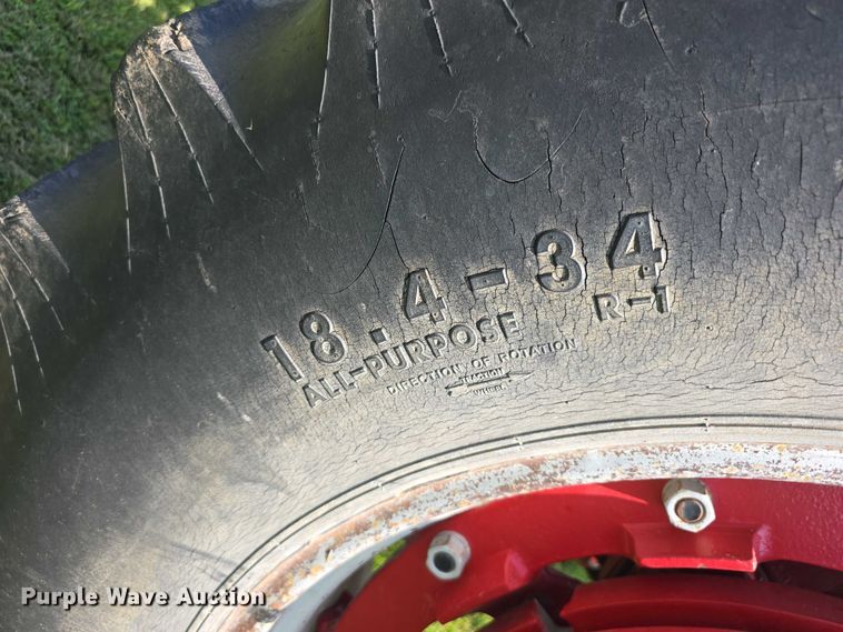 image for item EO1604 1968 International Farmall 756  tractor