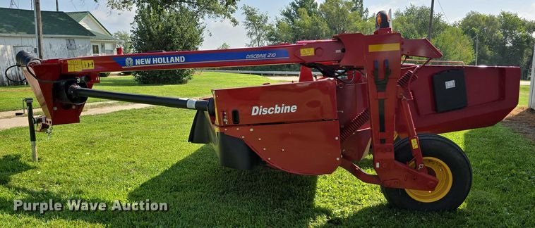 image for item EO1605 2022 New Holland Discbine 210  swather / windrower