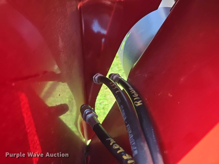 image for item EO1605 2022 New Holland Discbine 210  swather / windrower