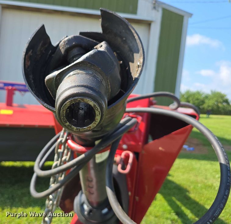 image for item EO1605 2022 New Holland Discbine 210  swather / windrower