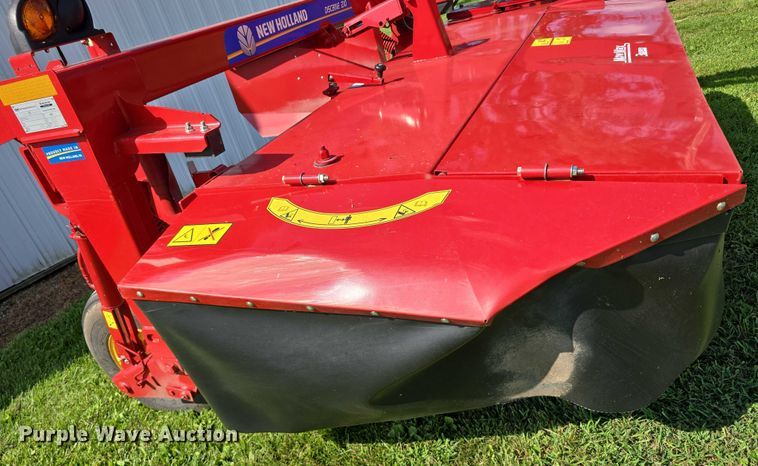 image for item EO1605 2022 New Holland Discbine 210  swather / windrower