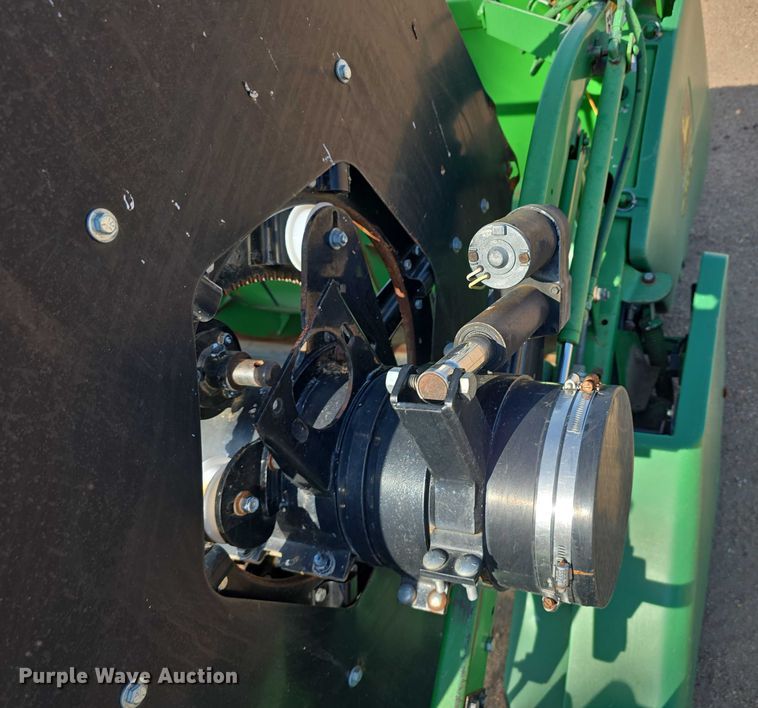 image for item EO1625 John Deere 930F flex head