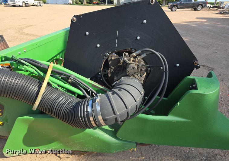 image for item EO1625 John Deere 930F flex head