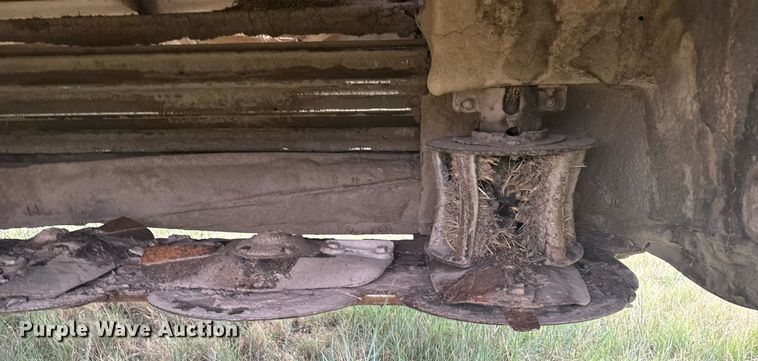 image for item ER2190 2008 MacDon R80 swather / windrower