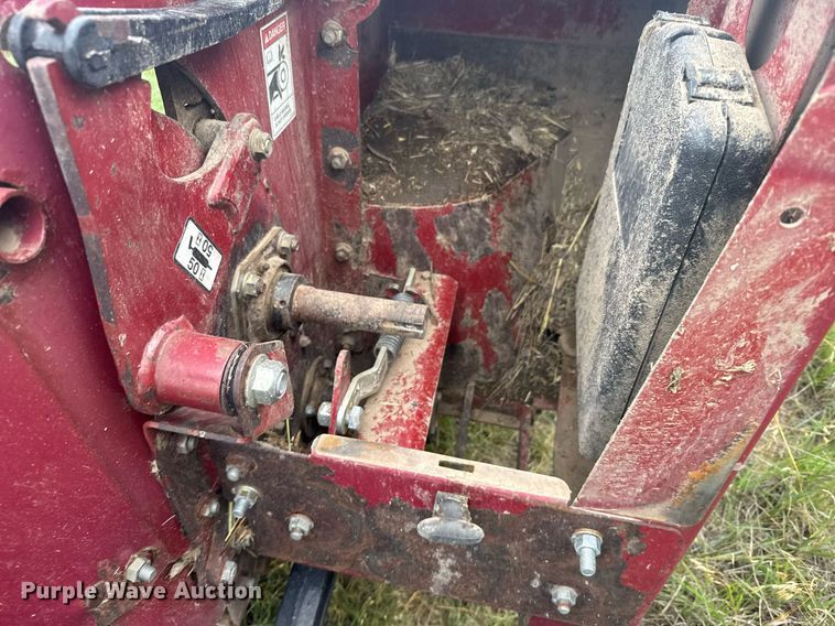 image for item ER2190 2008 MacDon R80 swather / windrower