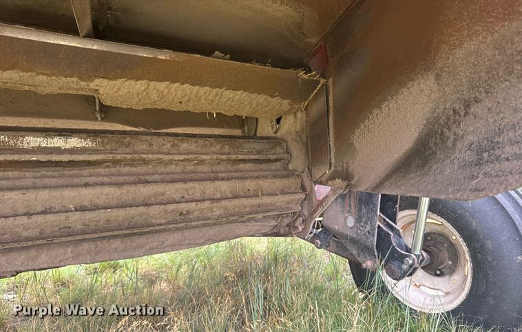 image for item ER2190 2008 MacDon R80 swather / windrower