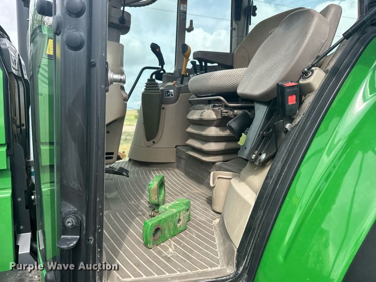 image for item ER2191 2021 John Deere 6155M MFWD tractor