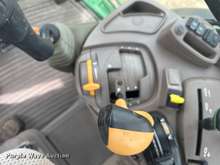 image for item ER2191 2021 John Deere 6155M MFWD tractor