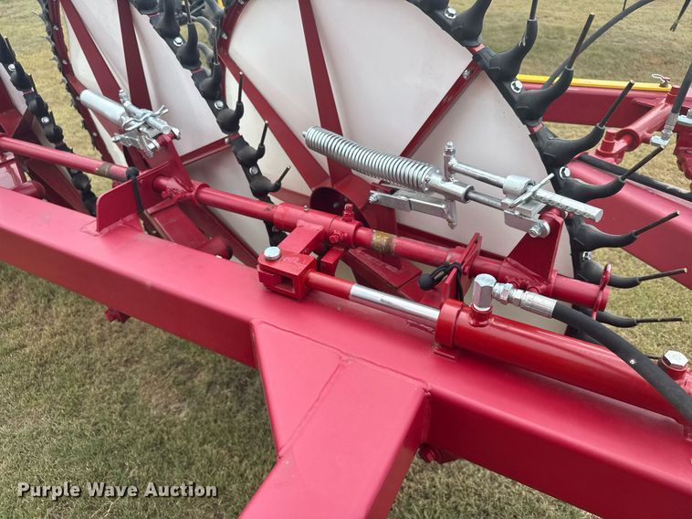 image for item ER2193 Rowse WT5S hay rake