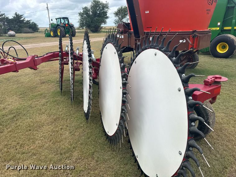image for item ER2193 Rowse WT5S hay rake