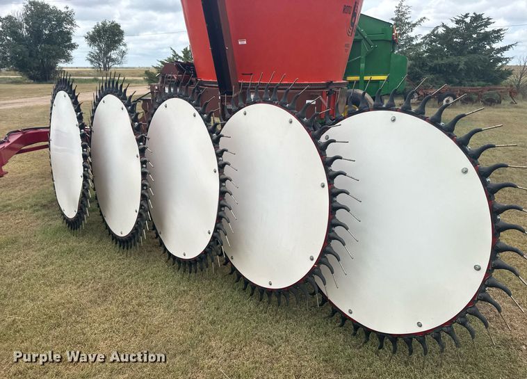 image for item ER2193 Rowse WT5S hay rake