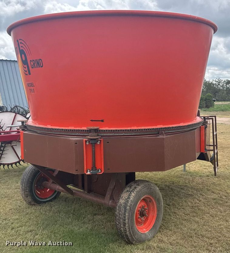 image for item ER2194 Burrows Roto-Grind 760 tub grinder