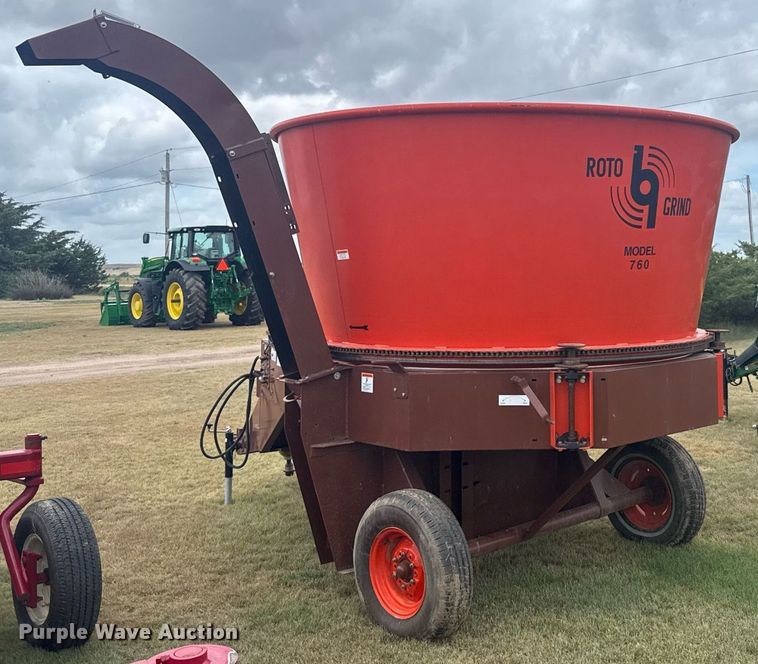 image for item ER2194 Burrows Roto-Grind 760 tub grinder