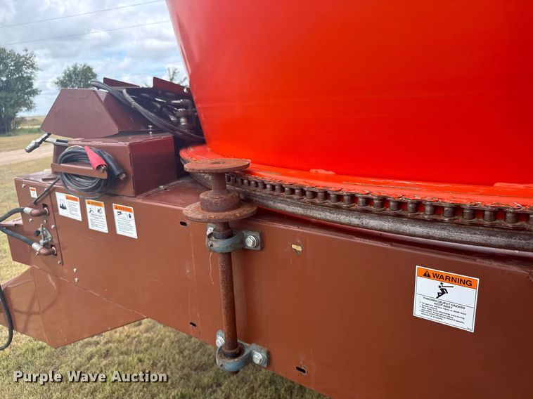 image for item ER2194 Burrows Roto-Grind 760 tub grinder