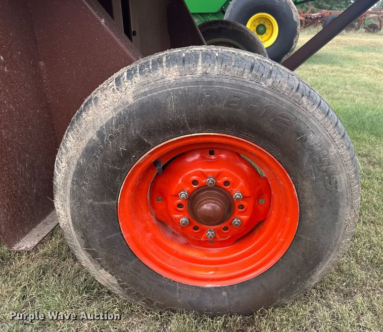 image for item ER2194 Burrows Roto-Grind 760 tub grinder