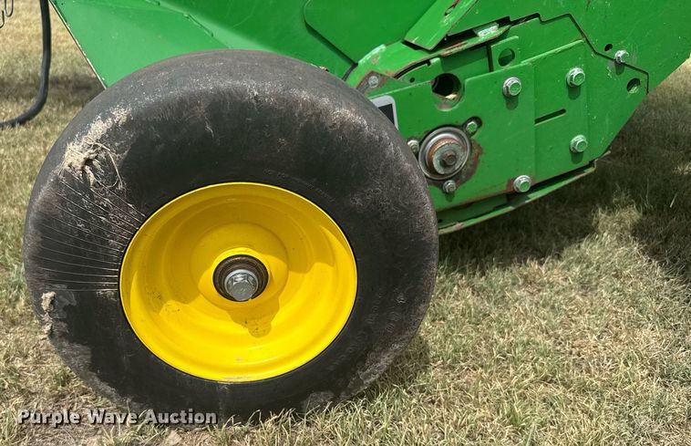 image for item ER2195 2012 John Deere 568 round baler