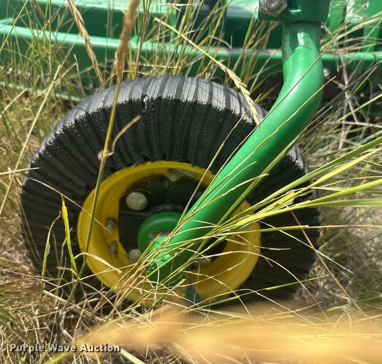 image for item ER2200 John Deere MX7 rotary mower