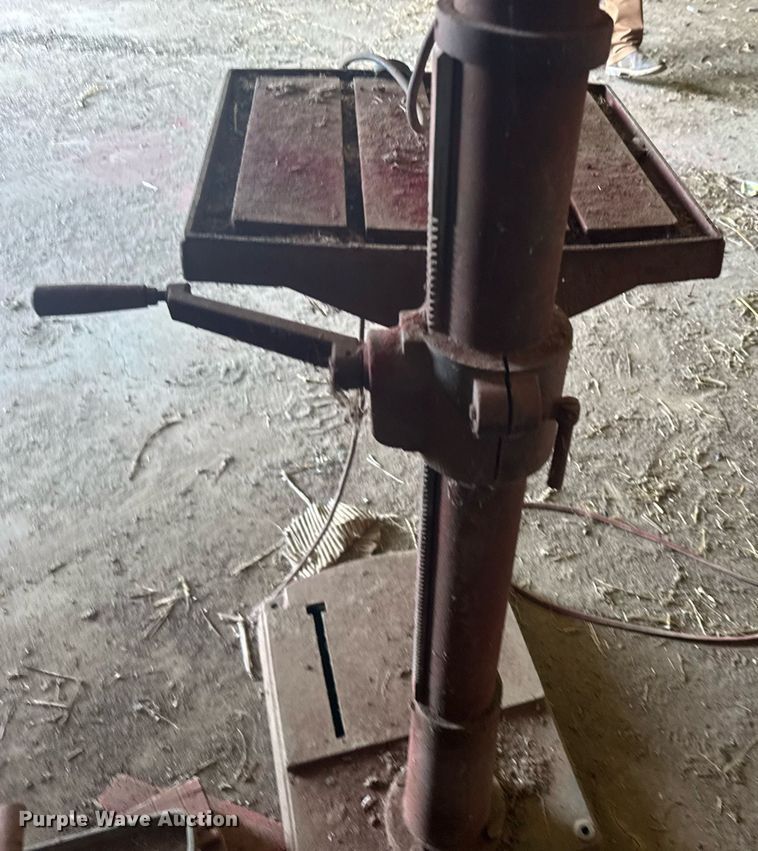 image for item ER2205 Craftsman drill press