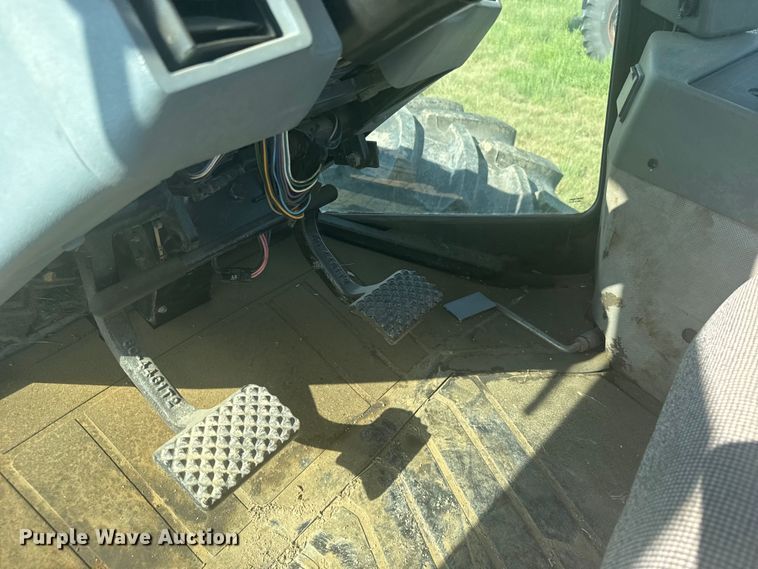 image for item ER2268 2000 Case IH Steiger 9330 4WD tractor