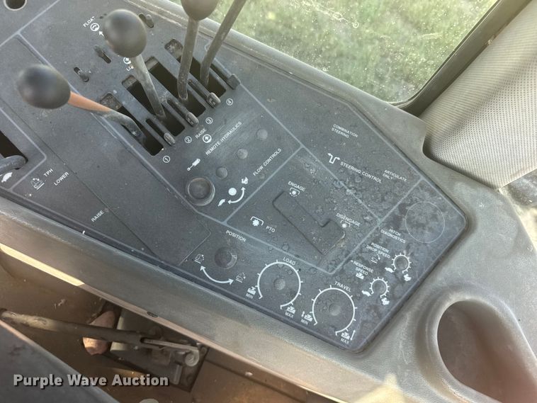 image for item ER2268 2000 Case IH Steiger 9330 4WD tractor