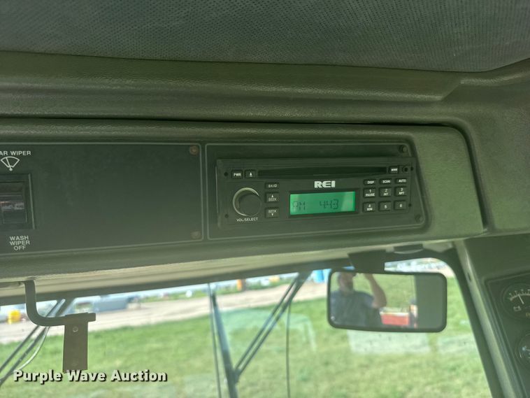 image for item ER2268 2000 Case IH Steiger 9330 4WD tractor