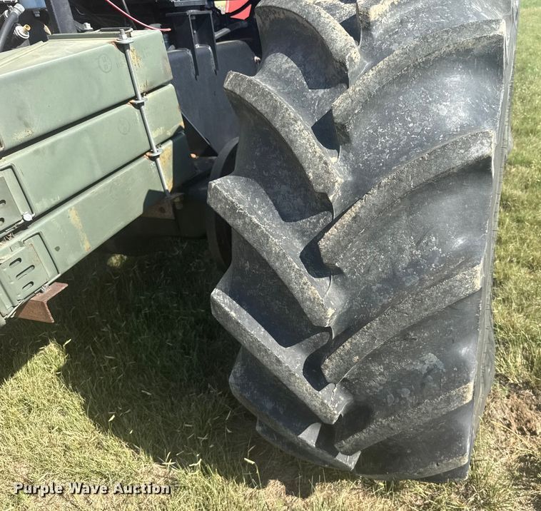 image for item ER2268 2000 Case IH Steiger 9330 4WD tractor