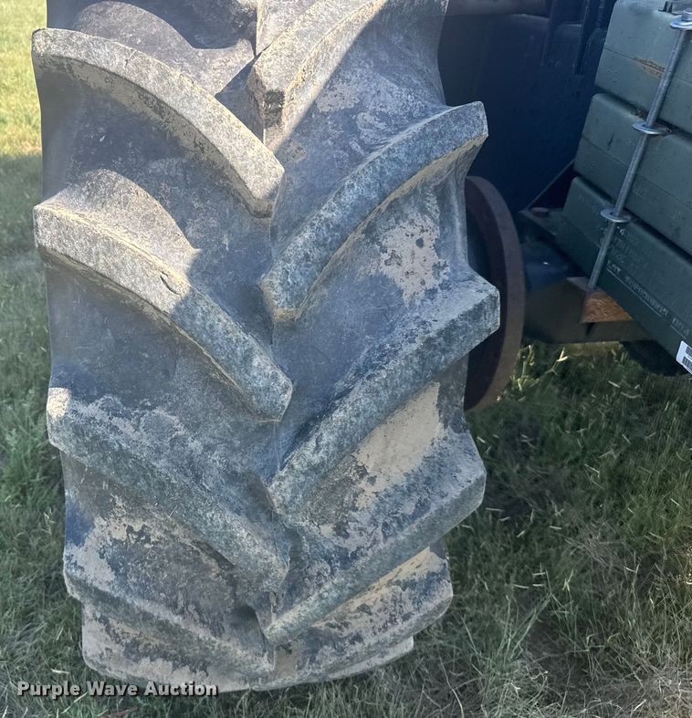 image for item ER2268 2000 Case IH Steiger 9330 4WD tractor