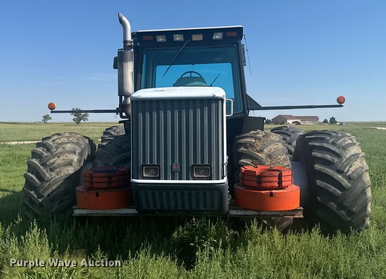 image for item ER2269 1996 AgcoStar 8425A 4WD tractor