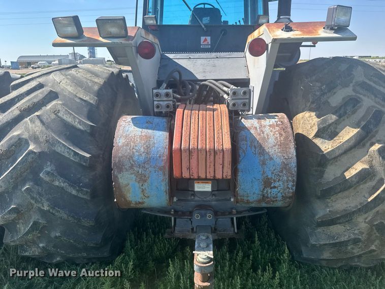 image for item ER2269 1996 AgcoStar 8425A 4WD tractor