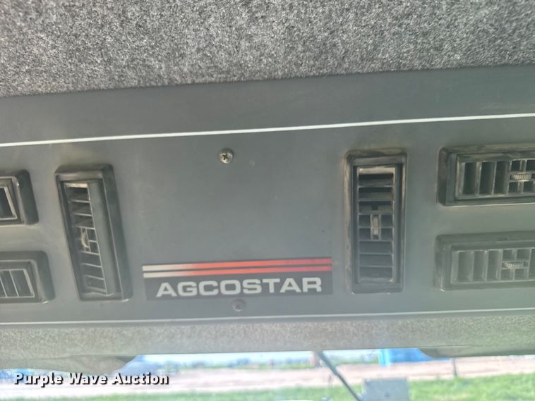 image for item ER2269 1996 AgcoStar 8425A 4WD tractor
