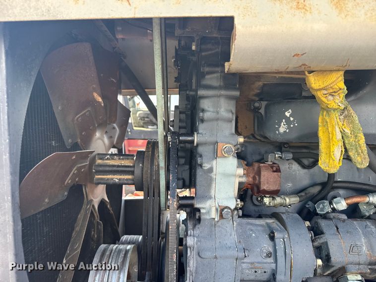 image for item ER2269 1996 AgcoStar 8425A 4WD tractor