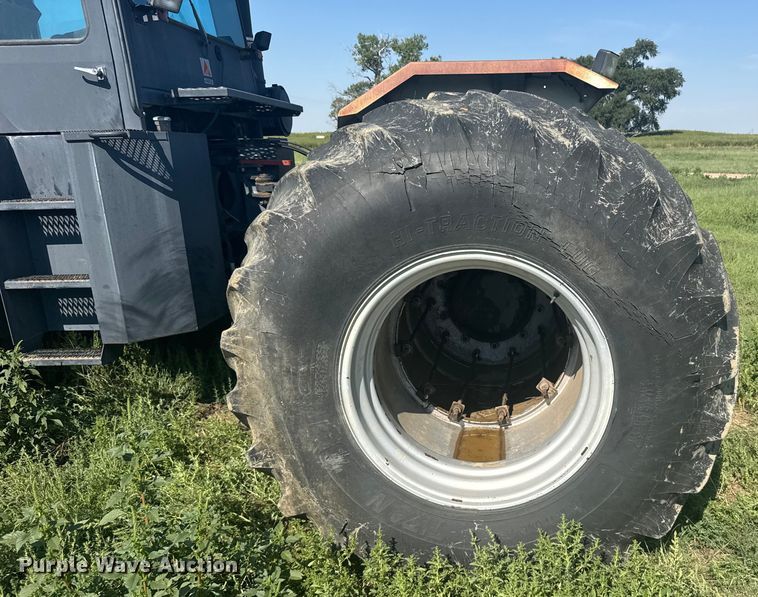 image for item ER2269 1996 AgcoStar 8425A 4WD tractor